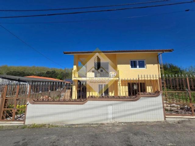Moradia Isolada T4 para REMODELAR,Sta Maria de Lamas!