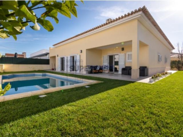 Moradia Isolada T4 Piscina Azeitão