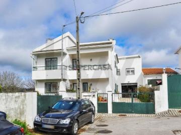 Casa à venda em Ramada e Caneças - Lareira