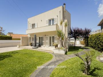 Moradia Isolada T4 Venda em Anta e Guetim,Espinho 235m² Anta e Guetim