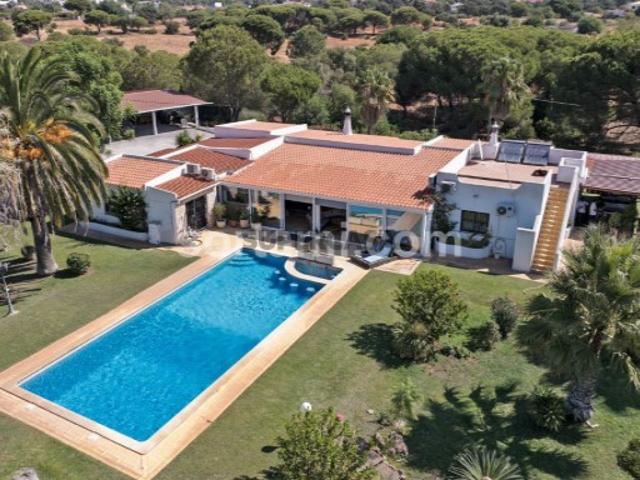 Moradia Isolada T4 Venda em Quarteira,Loulé