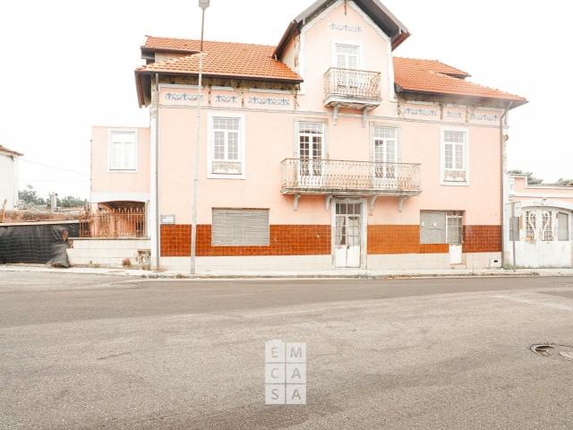 Moradia Isolada T4 Venda em Vila de Cucujães,Oliveira de Aze. 569m² Vila De Cucujães