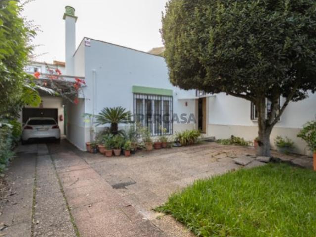 Moradia Isolada T5+2 em Oeiras