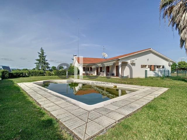 Moradia Isolada T5 com terreno e piscina