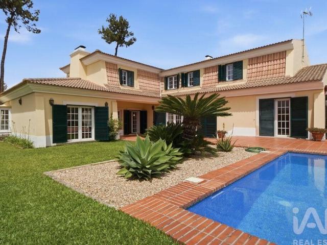Moradia isolada T5 em Corroios 305m² Corroios