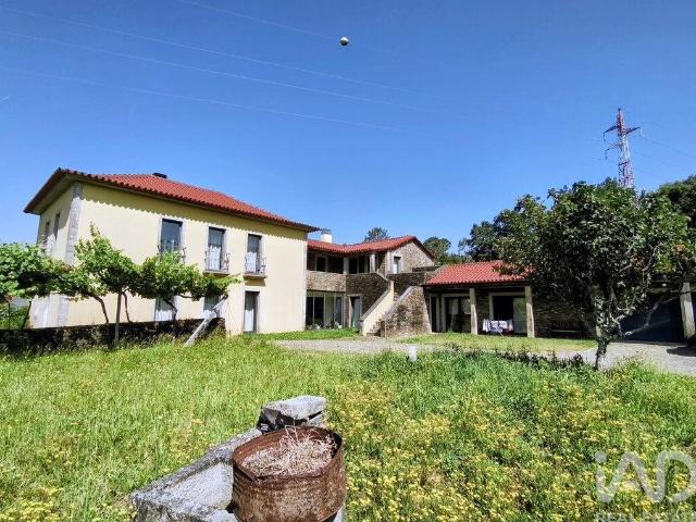 Moradia isolada T5 em Gondar e Orbacém de 401 m² 401m² Gondar e Orbacém