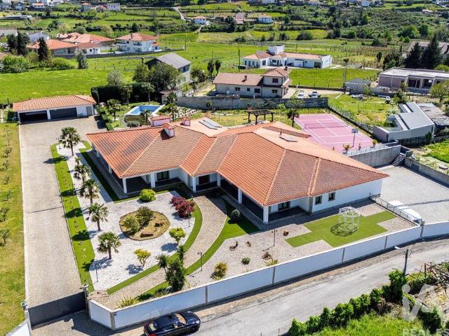 Casa / Villa T5 em Figueiró de 745 m²