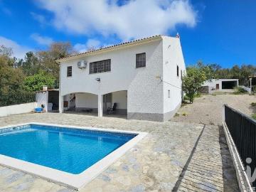 Moradia isolada T5 em Maçãs de Dona Maria de 229 m² 229m² Maçãs De Dona Maria