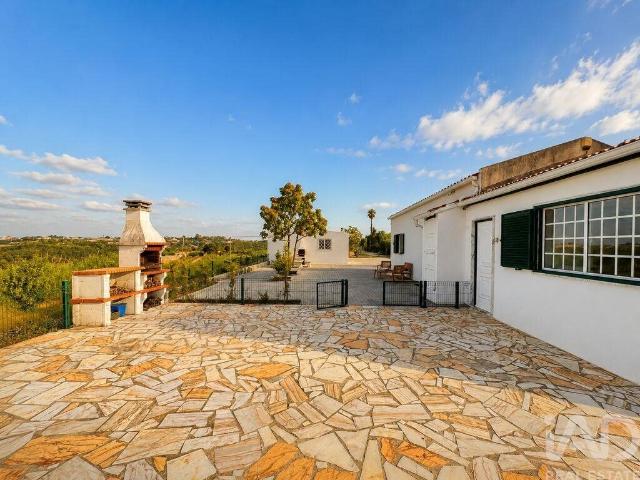 Moradia isolada T5 em Usseira de 295,9 m² 295m² Usseira