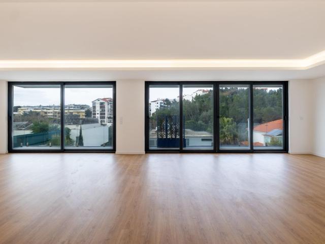 Moradia Isolada T5 Nova 279m² Alcabideche