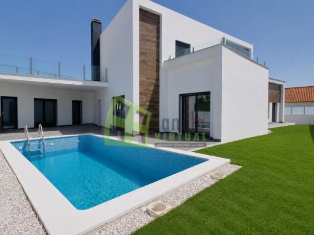 Moradia Isolada T5 Nova com Piscina | Azeitão