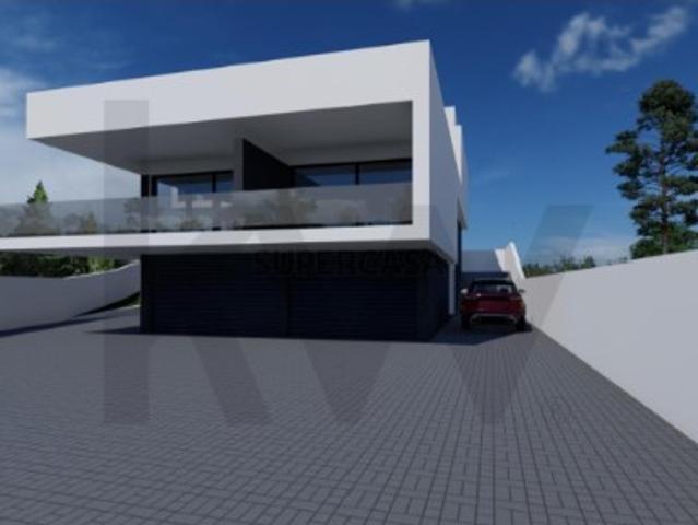Moradia Isolada T5 Santarém