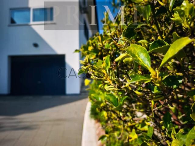 Moradia Isolada T5 para alugar em Setúbal