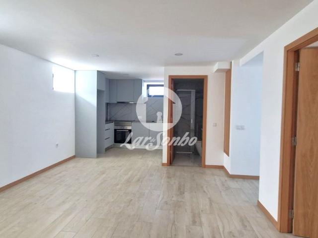 Moradia isolada T5 totalmente recuperada
