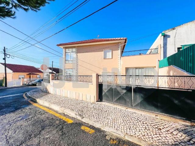 Moradia Isolada T6