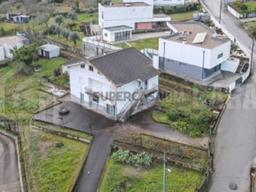Moradia Isolada V3+4 em Orgens