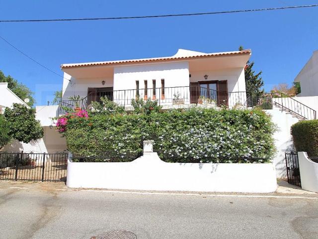 Moradia Isolada V3+1 com vista de campo a apenas 1 km de. 144m² Paderne