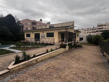 Castelões de Cepeda, Paredes, Concelho de Paredes, Distrito de Porto