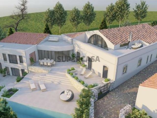 Terreno com ruína com viabilidade para moradia V6, Loulé, Algarve