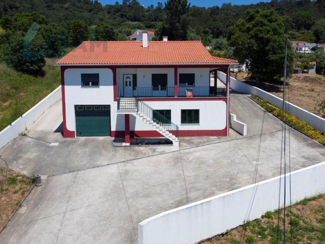 Moradia T3 com garagem em Alcobaça 620m² Vimeiro