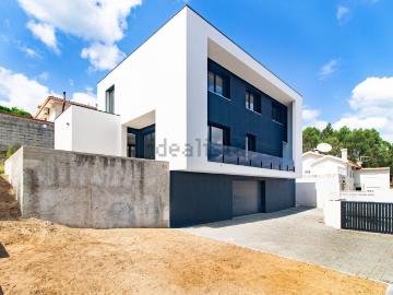 Moradia, Joane