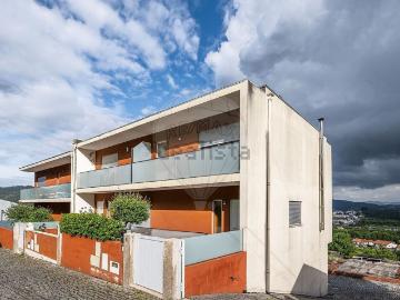 Moradia, Joane