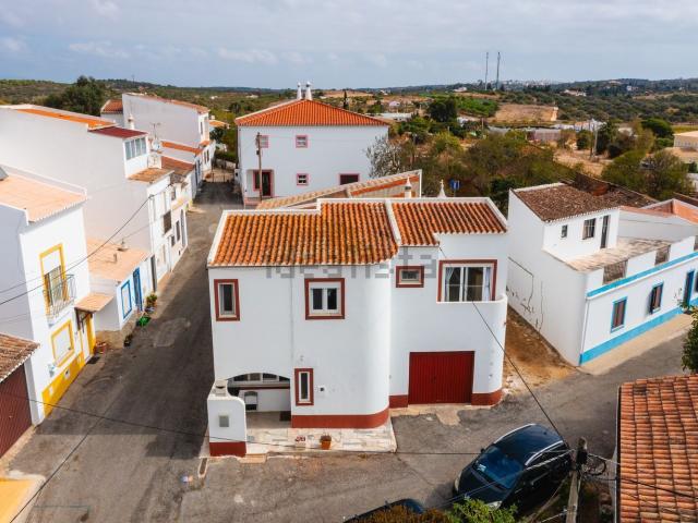 Moradia, Luz
