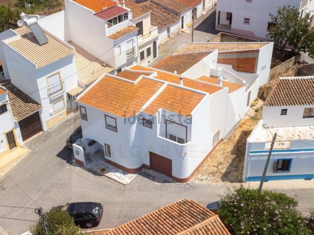 Moradia, Luz