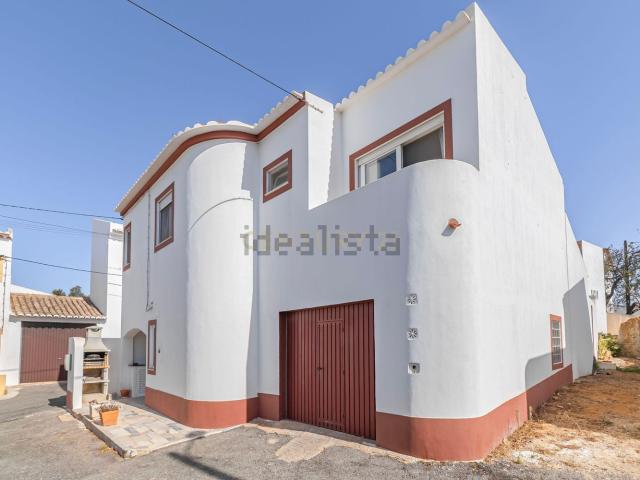 Moradia, Luz