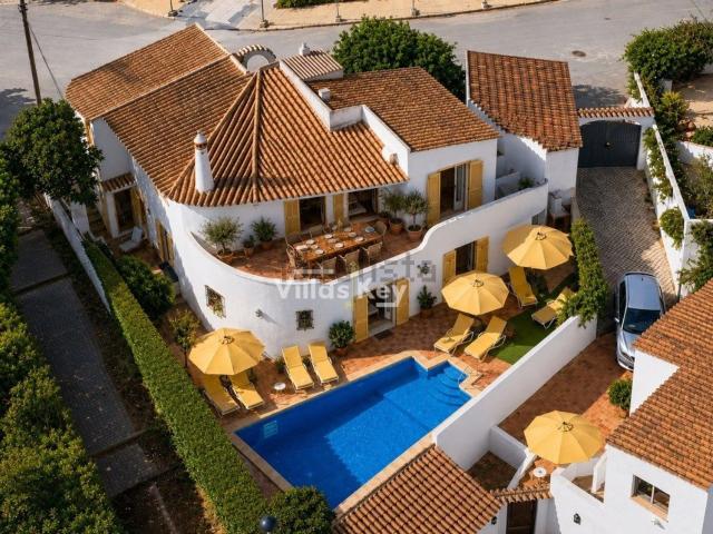 Moradia, Luz