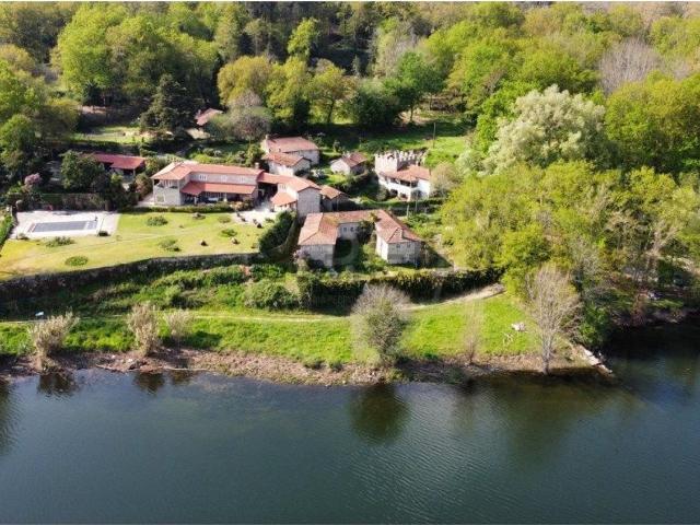 Moradia, Luzim e Vila Cova