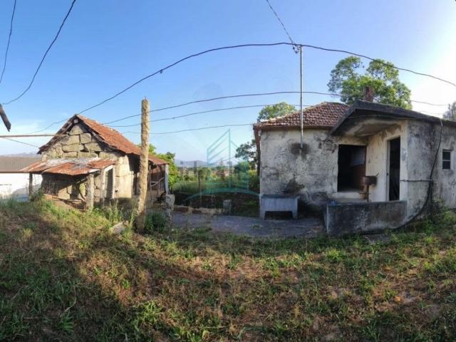 Moradia, Luzim e Vila Cova