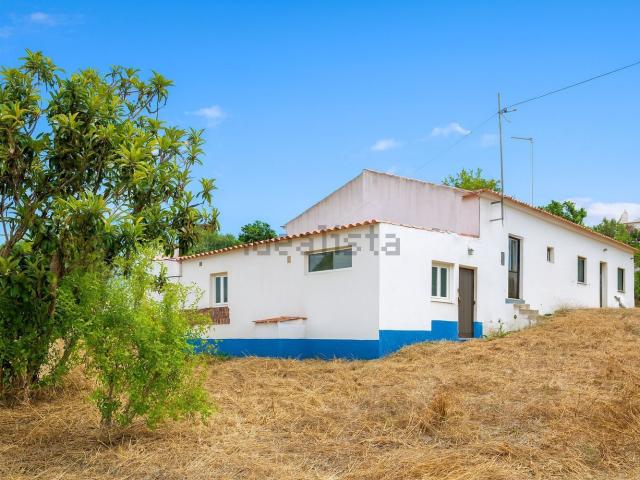 Moradia, Lagoa e Carvoeiro