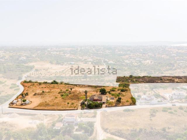 Moradia, Lagoa e Carvoeiro