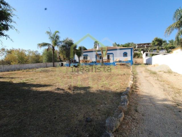 Moradia, São Sebastião