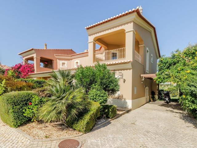 Moradia, Lagos