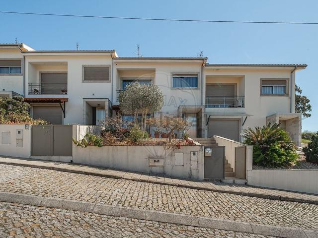 Moradia, Lagares e Figueira