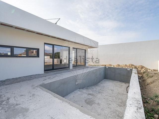 Moradia, Lage
