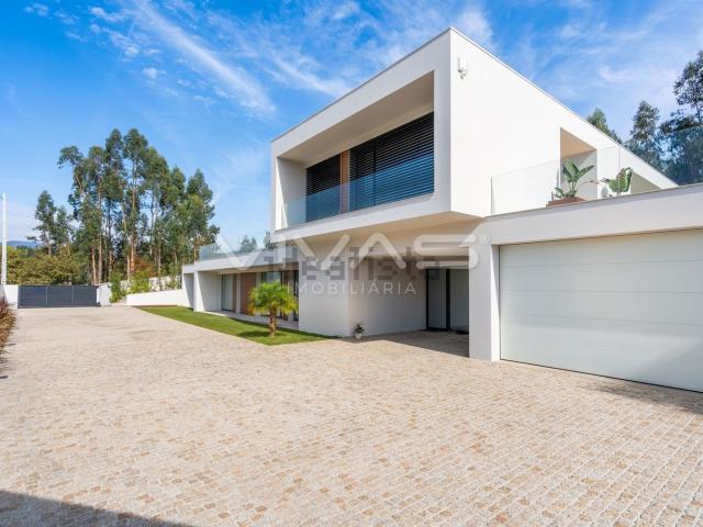 Moradia, Lanhas