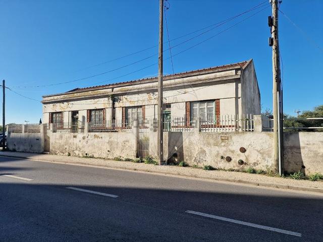 Moradia, Laranjeiro e Feijó