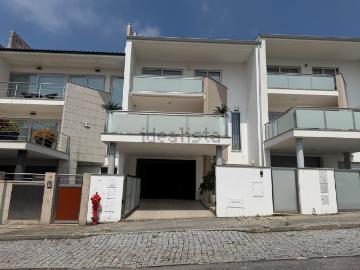 Moradia, Lomar e Arcos