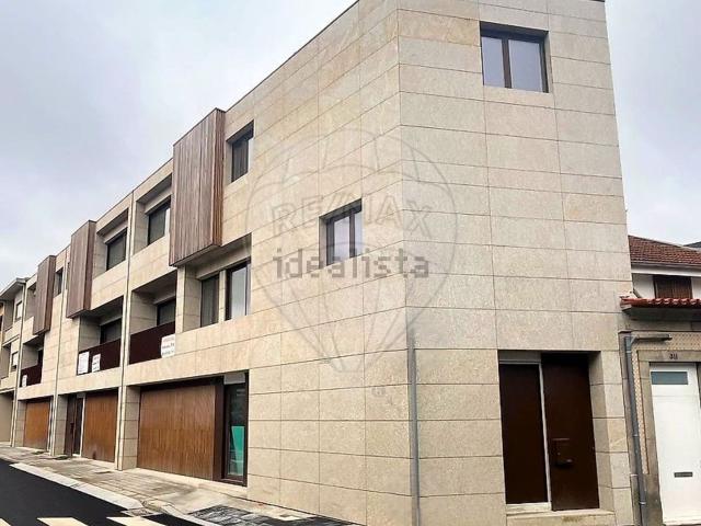 Moradia, Lordelo do Ouro e Massarelos
