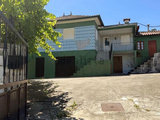 Moradia, Louredo