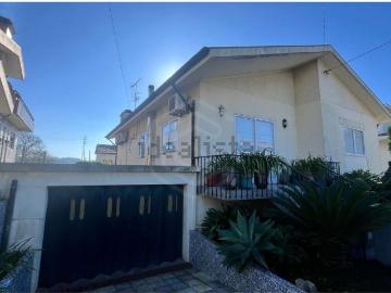 Casa à venda em Caldas de São Jorge e Pigeiros - Varanda
