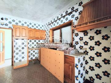 Casa à venda em Caldas de São Jorge e Pigeiros - Lareira