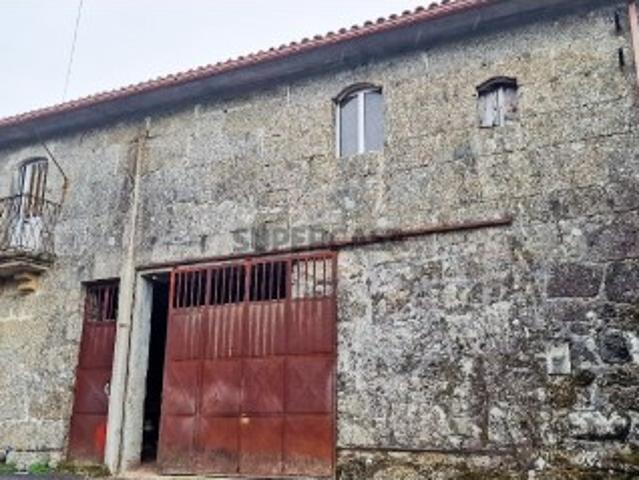 Moradia p/ Restauro Vieira do Minho
