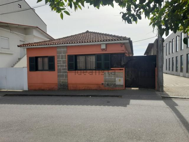 Moradia, Paços de Brandão