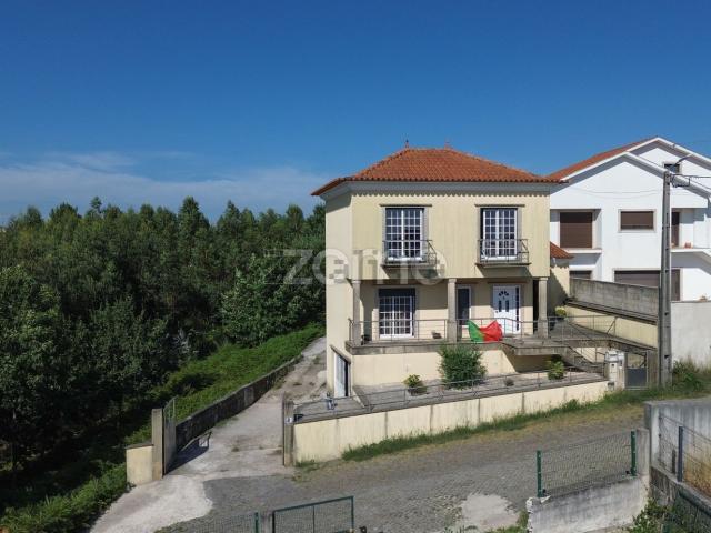 Moradia, Paços de Ferreira