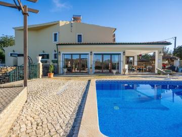 Moradia, Paderne