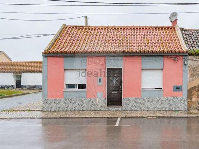 Moradia, Palhais e Coina